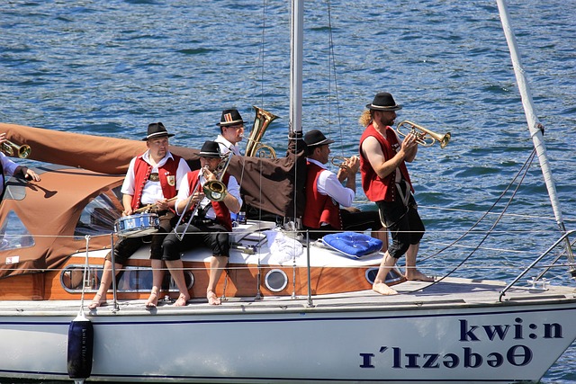 务状况备受 务状况备受