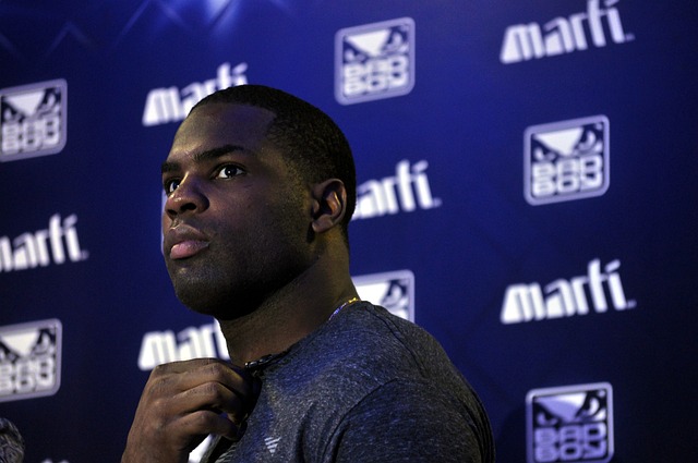 这让我们联 这让我们联